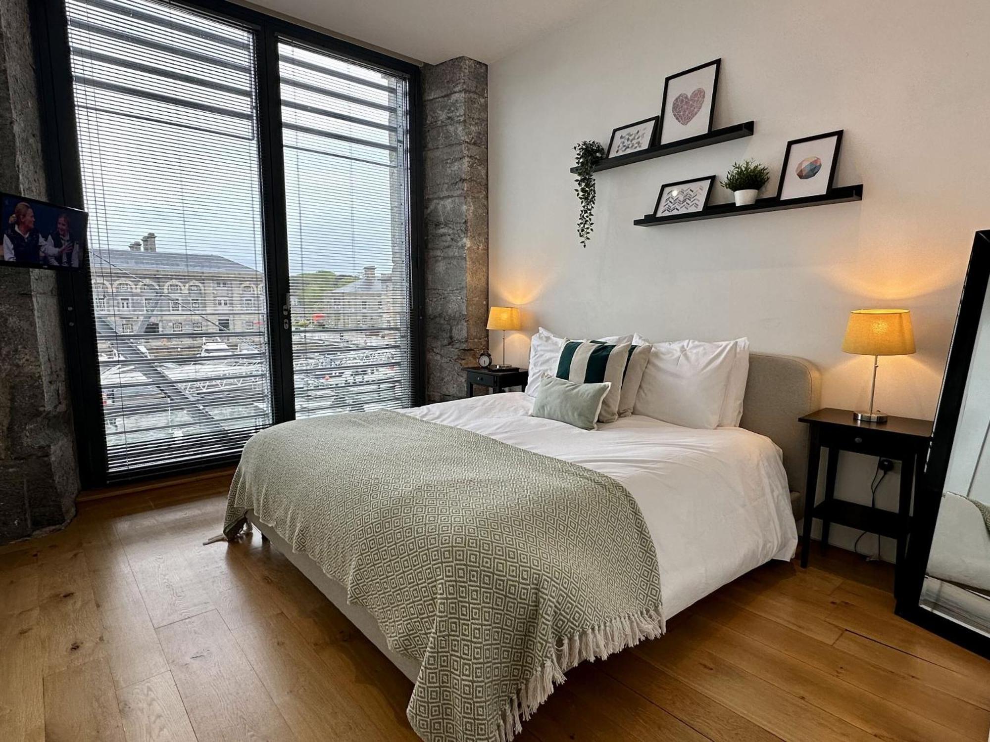 Royal William Yard Apartments Plymouth Pokoj fotografie